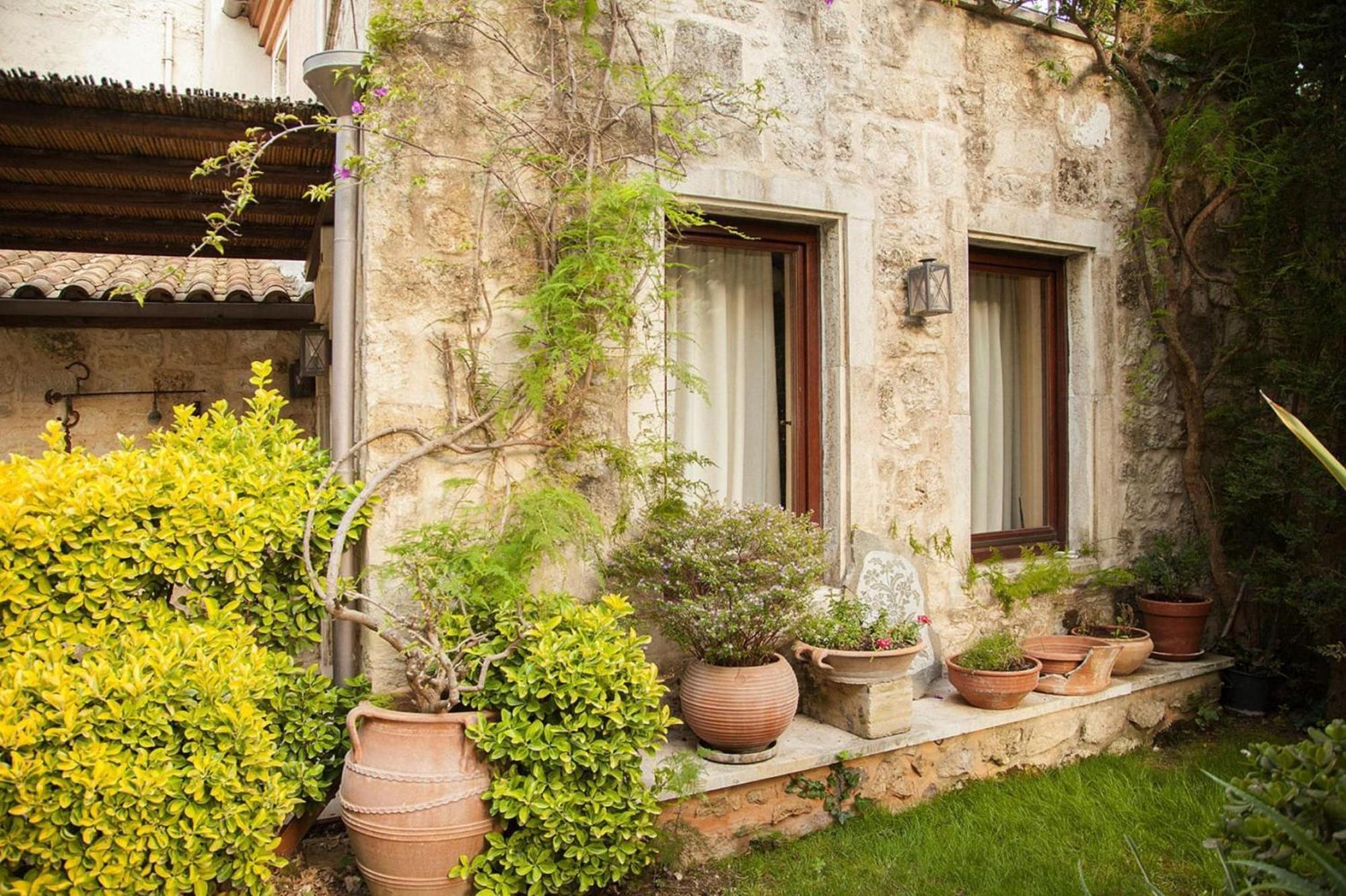 Holiday Home In The Archanes With A Garden エクステリア 写真